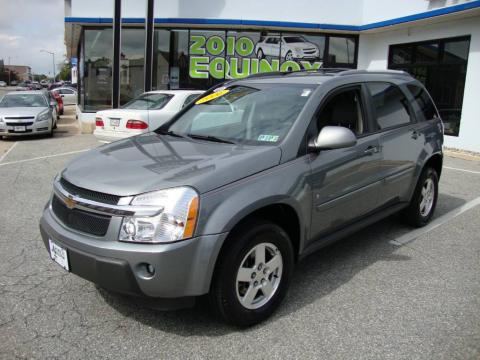 Dark Silver Metallic Chevrolet Equinox LT AWD.  Click to enlarge.