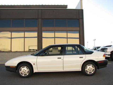 White Saturn S Series SL1 Sedan.  Click to enlarge.