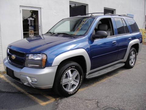 Superior Blue Metallic Chevrolet TrailBlazer LT 4x4.  Click to enlarge.