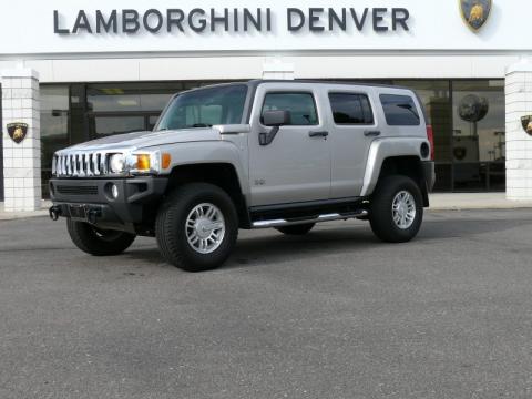 2007 Hummer H3 Interior. Metallic 2007 Hummer H3