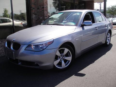 Silver Grey Metallic BMW 5 Series 525i Sedan.  Click to enlarge.