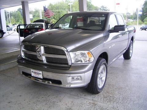 Mineral Gray Metallic Dodge Ram 1500 Big Horn Edition Crew Cab 4x4.  Click to enlarge.