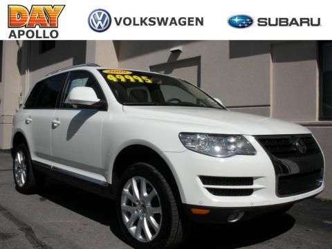 Campanella White Volkswagen Touareg 2 TDI.  Click to enlarge.