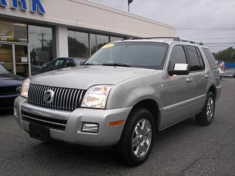 Silver Birch Metallic Mercury Mountaineer Premier AWD.  Click to enlarge.