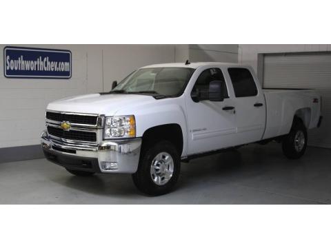 Summit White Chevrolet Silverado 3500HD LT Crew Cab 4x4.  Click to enlarge.