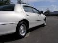 2000 Town Car Executive #11
