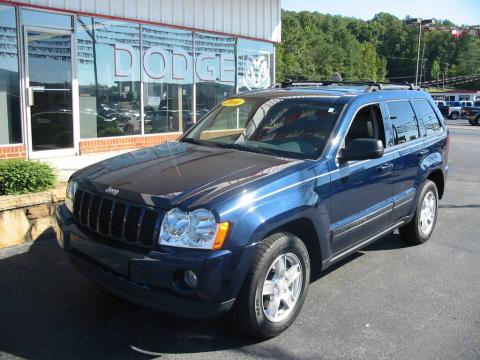 Midnight Blue Pearl Jeep Grand Cherokee Laredo.  Click to enlarge.