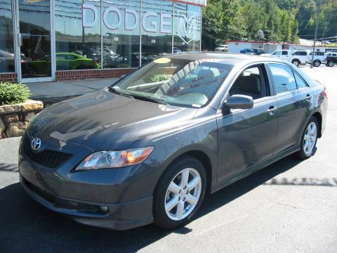 Magnetic Gray Metallic Toyota Camry SE.  Click to enlarge.