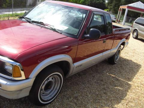 Cherry Red Metallic Chevrolet S10 LS Extended Cab.  Click to enlarge.