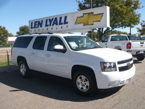 Summit White Chevrolet Suburban LT 4x4.  Click to enlarge.
