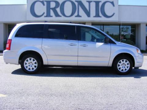 Bright Silver Metallic Chrysler Town & Country LX.  Click to enlarge.