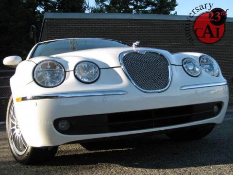 White Onyx Jaguar S-Type 3.0.  Click to enlarge.