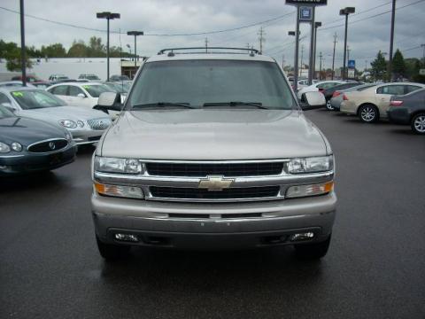 Silver Birch Metallic Chevrolet Suburban 1500 LT 4x4.  Click to enlarge.