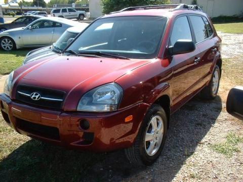 Mesa Red Hyundai Tucson GL.  Click to enlarge.