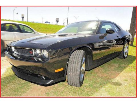 Brilliant Black Crystal Pearl Coat Dodge Challenger R/T.  Click to enlarge.