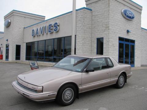 Light Camel Metallic Oldsmobile Toronado Coupe.  Click to enlarge.