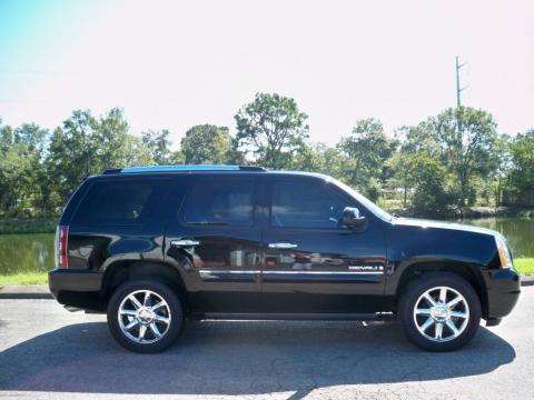 Onyx Black GMC Yukon Denali AWD.  Click to enlarge.