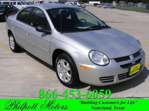 Bright Silver Metallic Dodge Neon SXT.  Click to enlarge.