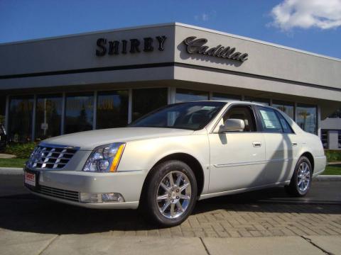 Ocean Pearl Tri-coat Cadillac DTS Luxury.  Click to enlarge.