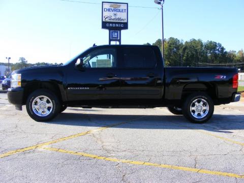 Black Chevrolet Silverado 1500 LT Crew Cab.  Click to enlarge.