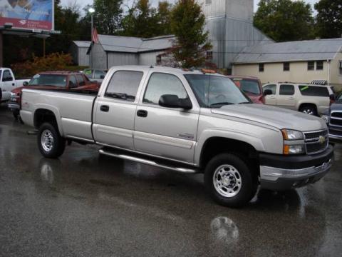 Silver Birch Metallic Chevrolet Silverado 2500HD LT Crew Cab 4x4.  Click to enlarge.