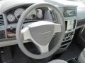 2010 Town & Country LX #10