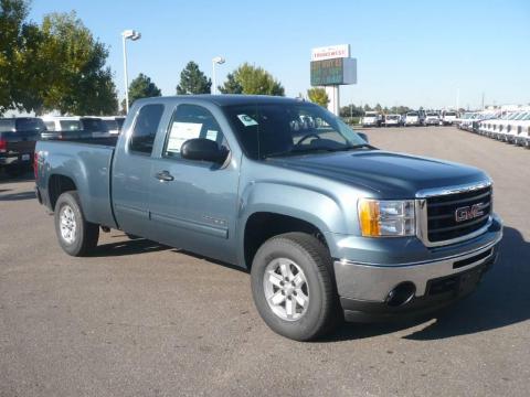 Stealth Gray Metallic GMC Sierra 1500 SLE Extended Cab 4x4.  Click to enlarge.
