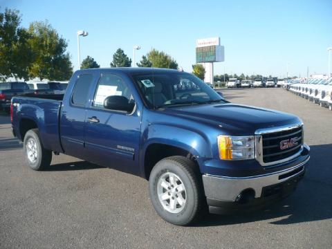 Midnight Blue Metallic GMC Sierra 1500 SLE Extended Cab 4x4.  Click to enlarge.