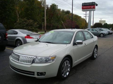 Light Sage Metallic Lincoln MKZ AWD Sedan.  Click to enlarge.