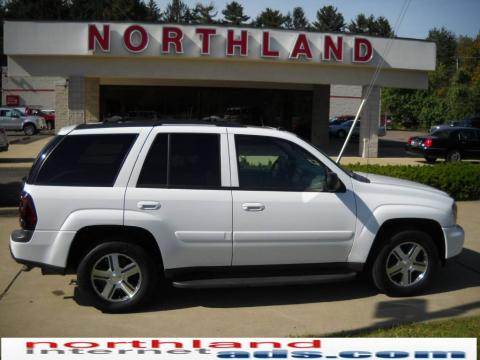 Summit White Chevrolet TrailBlazer LT 4x4.  Click to enlarge.