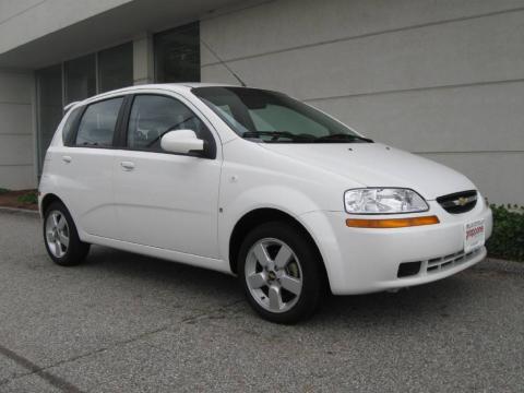 Summit White Chevrolet Aveo Aveo5 LS.  Click to enlarge.