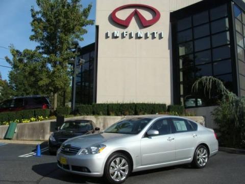 Liquid Platinum Metallic Infiniti M 35x Sedan.  Click to enlarge.