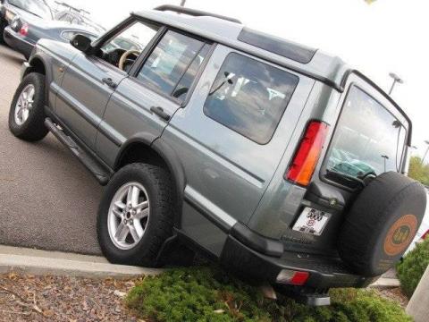 Bonatti Grey Land Rover Discovery SE.  Click to enlarge.