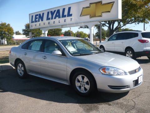 Silver Ice Metallic Chevrolet Impala LT.  Click to enlarge.