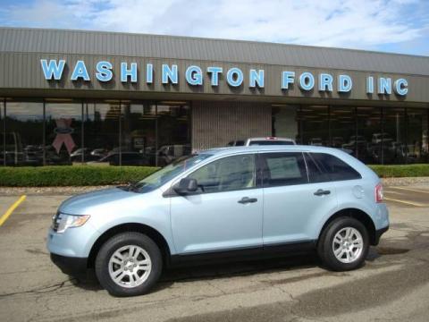 Light Ice Blue Metallic Ford Edge SE.  Click to enlarge.
