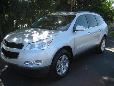Silver Ice Metallic Chevrolet Traverse LT. Click to enlarge. Silver Ice Metallic Chevrolet Traverse LT. Click to enlarge.