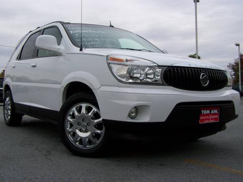 Frost White Buick Rendezvous CXL.  Click to enlarge.