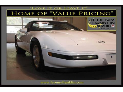 White Chevrolet Corvette Convertible.  Click to enlarge.