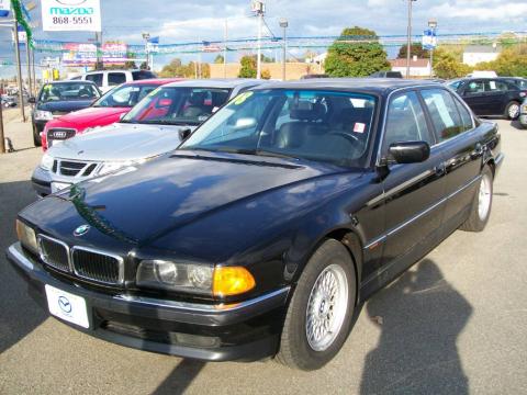 Black II BMW 7 Series 740iL Sedan.  Click to enlarge.