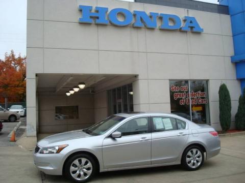 Alabaster Silver Metallic Honda Accord EX Sedan.  Click to enlarge.