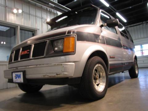 Silver Metallic GMC Safari Conversion Van.  Click to enlarge.