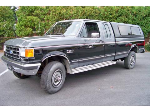 Black Ford F250 XLT Lariat Extended Cab 4x4.  Click to enlarge.