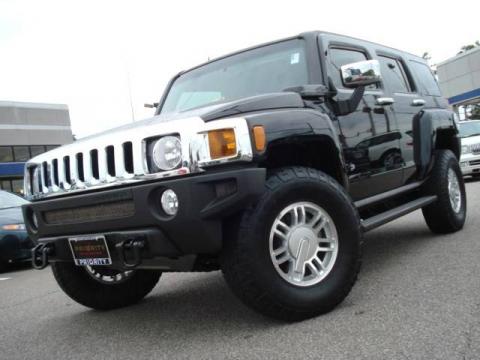 Black Hummer H3 .  Click to enlarge.
