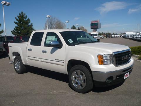 White Diamond Tricoat GMC Sierra 1500 SLT Crew Cab 4x4.  Click to enlarge.