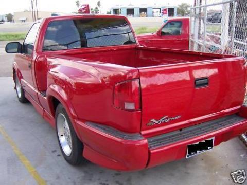 Victory Red Chevrolet S10 Xtreme Regular Cab.  Click to enlarge.