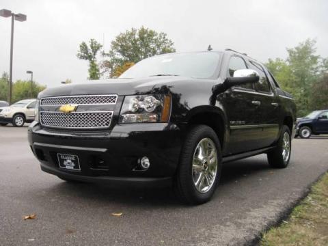 Black Chevrolet Avalanche LTZ 4x4.  Click to enlarge.