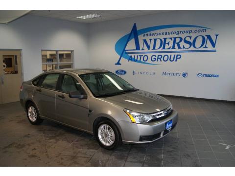 Vapor Silver Metallic Ford Focus SE Sedan.  Click to enlarge.
