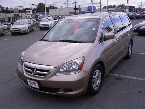 Desert Rock Metallic Honda Odyssey EX-L.  Click to enlarge.