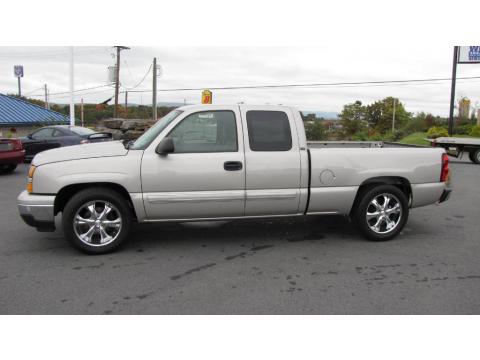 Silver Birch Metallic Chevrolet Silverado 1500 Classic LT Extended Cab.  Click to enlarge.