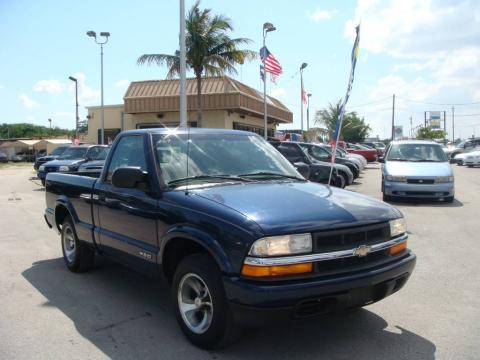 Indigo Blue Metallic Chevrolet S10 LS Regular Cab.  Click to enlarge.